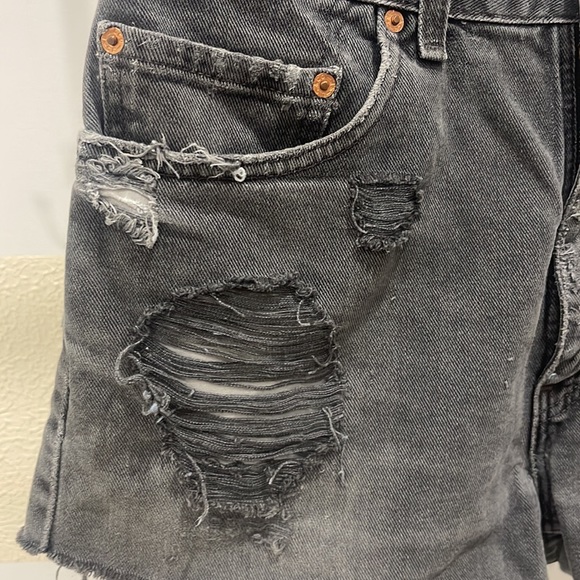 COPY - Levi Jean ripped shorts - Picture 2 of 9